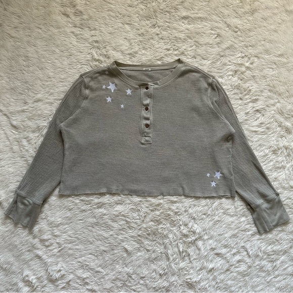 Monrow Top Oversized Crop Henley Thermal Shirt Star Embroidered Long Sleeve S - Picture 3 of 10